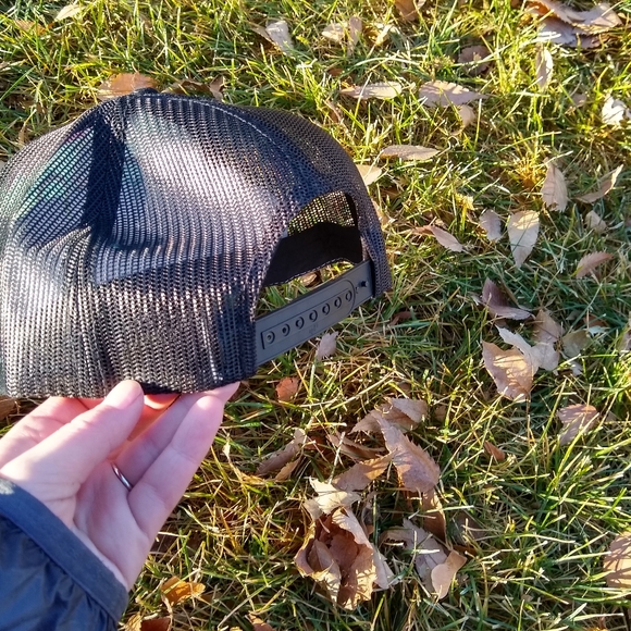 Custom painted hat - Picture 4 of 7